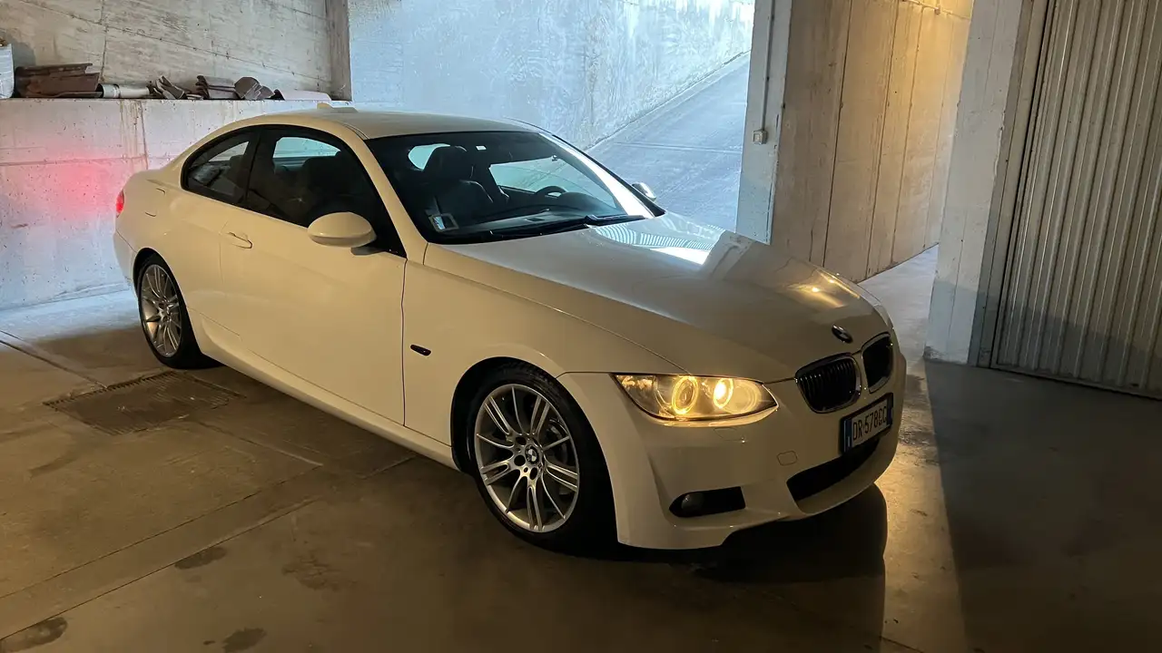 BMW 325