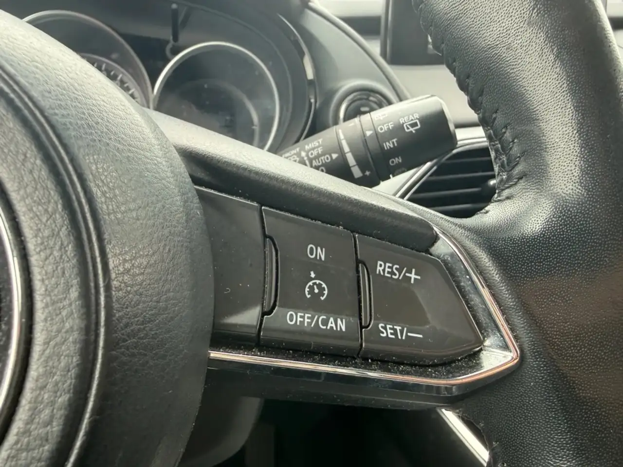 Mazda CX-9 снимка Mazda CX-9