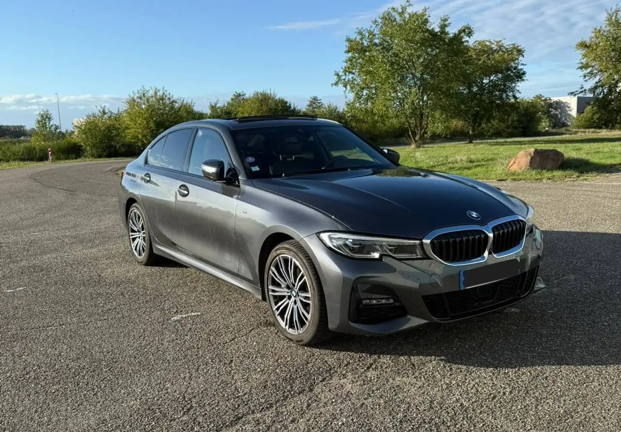 BMW 330