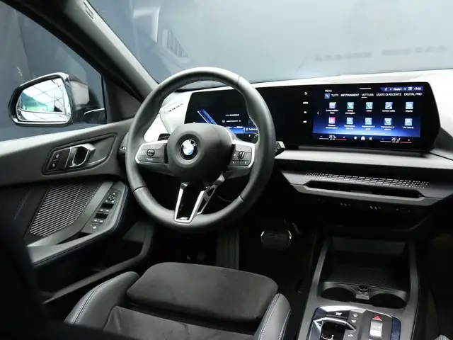 BMW 1 Series view 7
