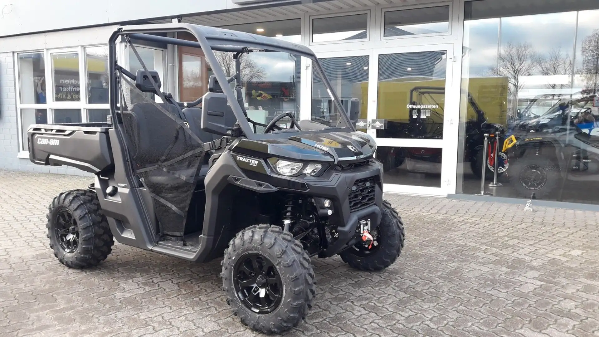 Can-Am Traxter HD10 XU T ABS mit Heizung MJ 2025 Schwarz - 1