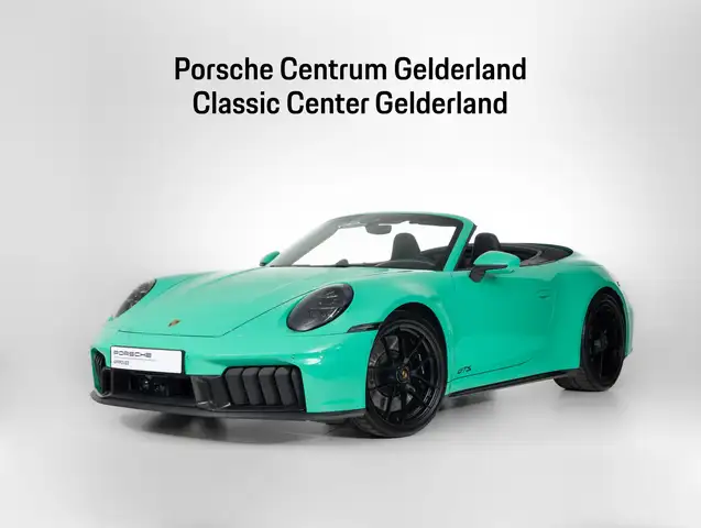 Porsche 992 Carrera 4 GTS Cabriolet