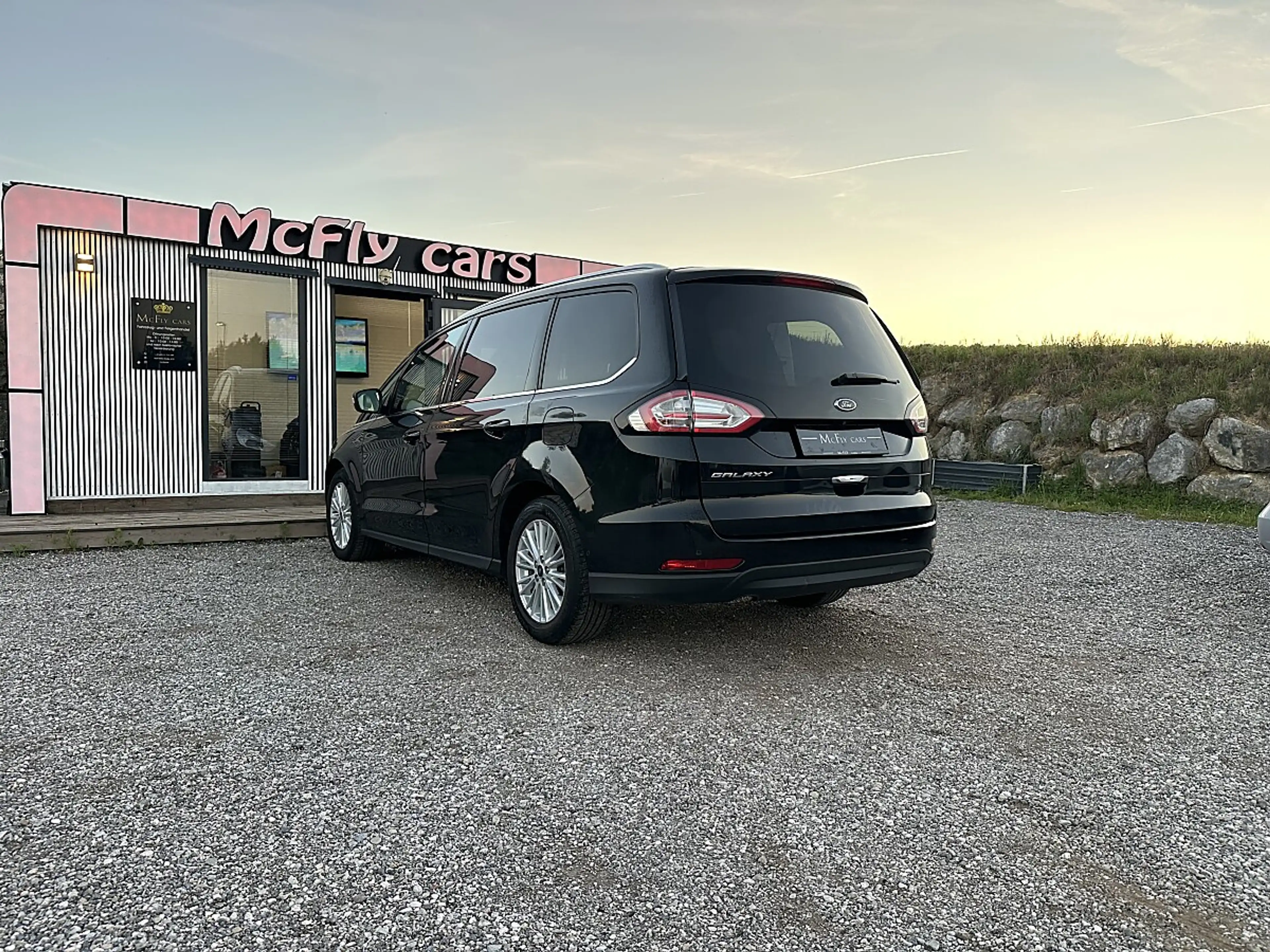 Ford Galaxy 2,0 EcoBlue TITANIUM - KAMERA - AUT.GETR. - TOT... — photo 6