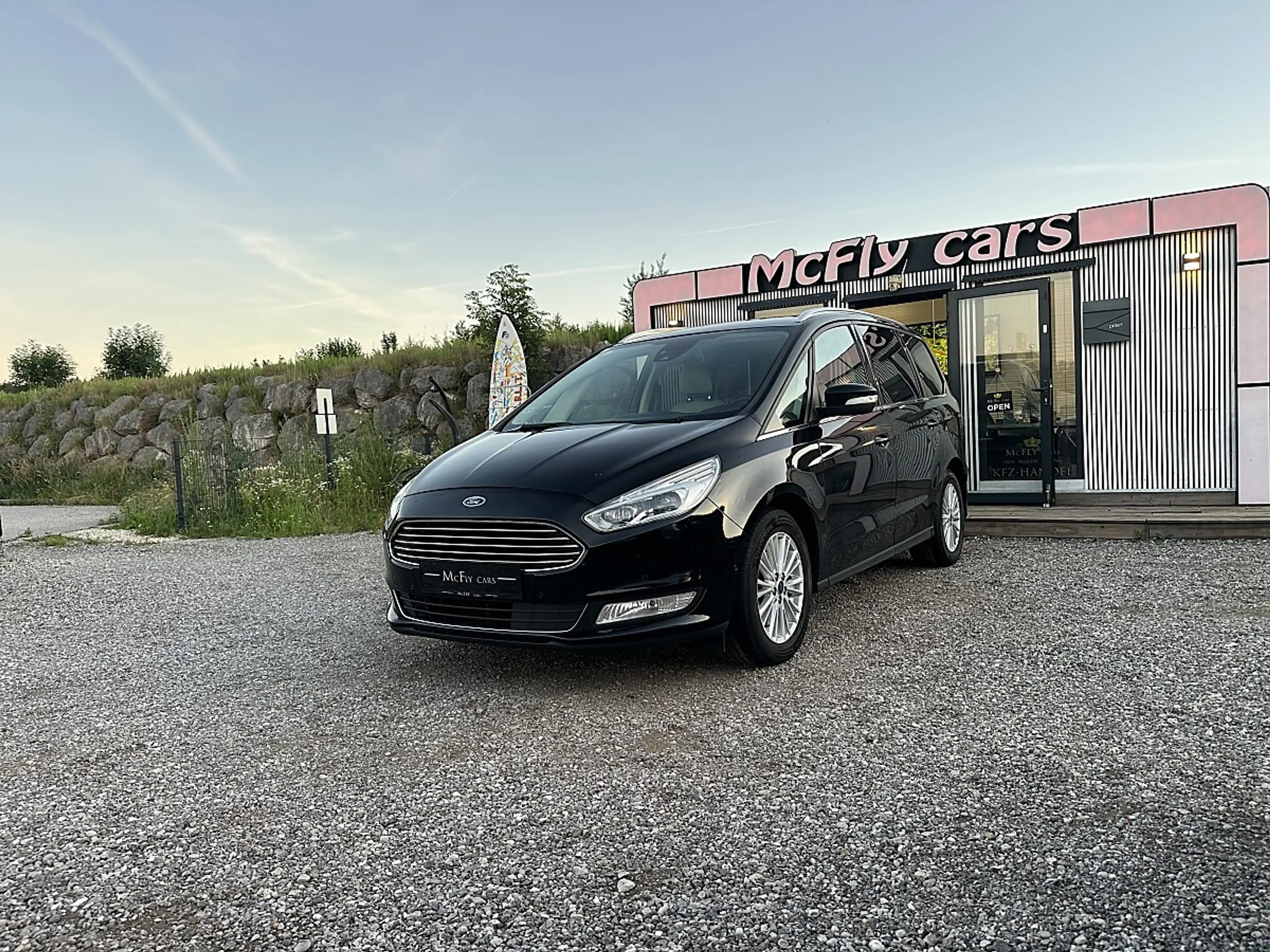 Ford Galaxy 2,0 EcoBlue TITANIUM - KAMERA - AUT.GETR. - TOT... — photo 3