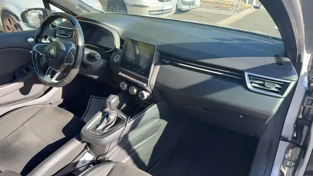 Renault Clio view 10