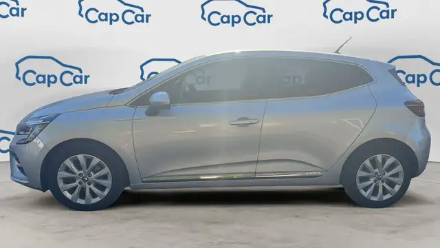 Renault Clio view 2