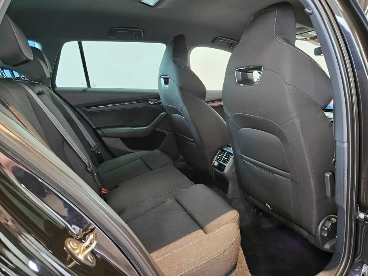 Skoda Octavia Combi 1.0 TSI Sport Business / Virtual / Sportstoe, миниатюра 12