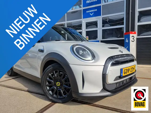 MINI Mini Electric MINI Yours 33 kWh NAVI / CAMERA / CR