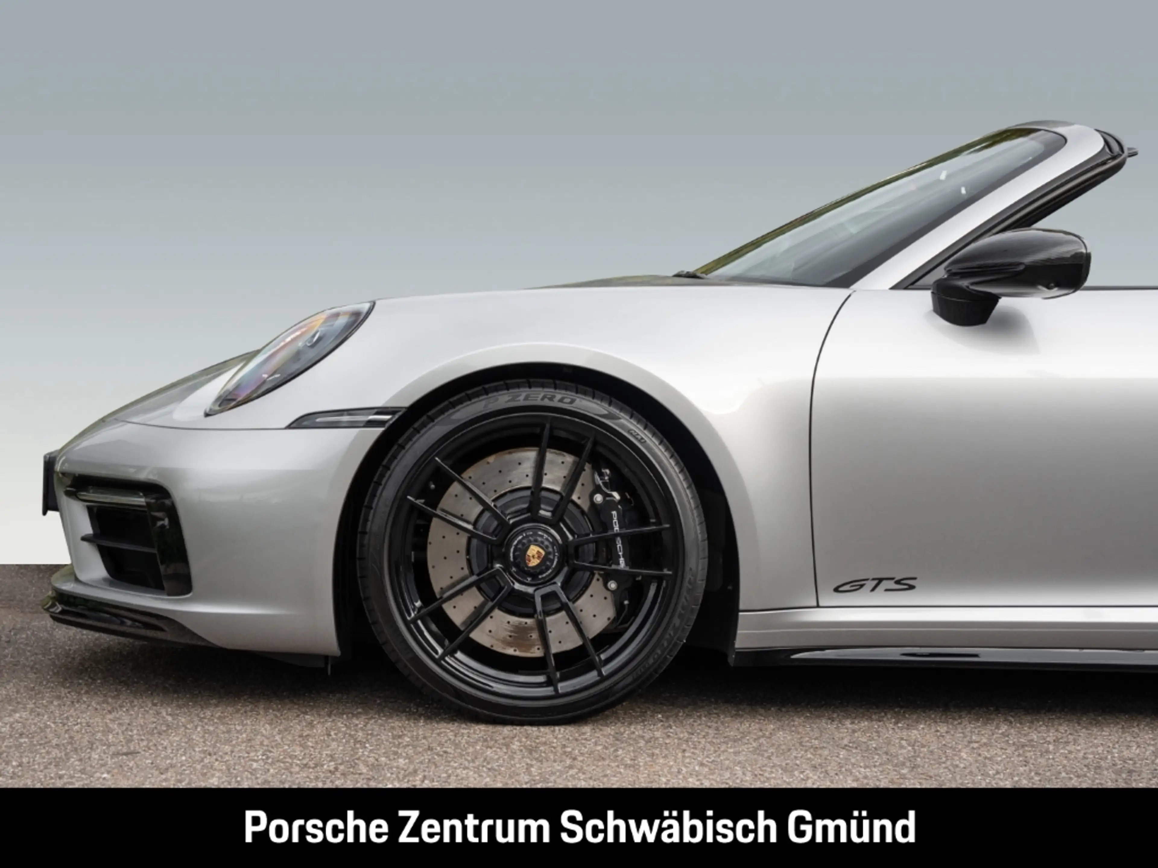Porsche 992 911 Carrera GTS Cabrio Burmester InnoDrive — photo 11