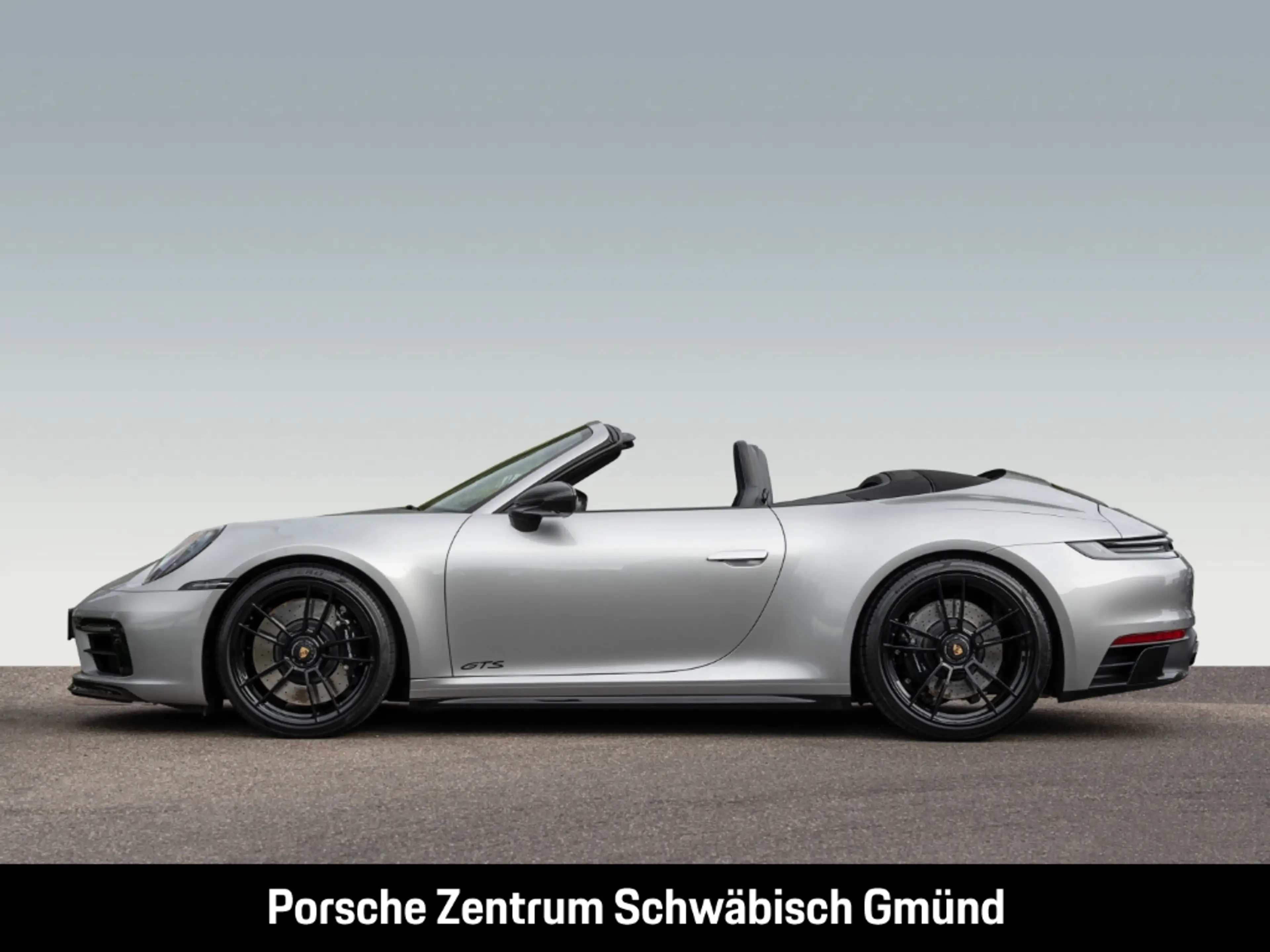 Porsche 992 911 Carrera GTS Cabrio Burmester InnoDrive — photo 2