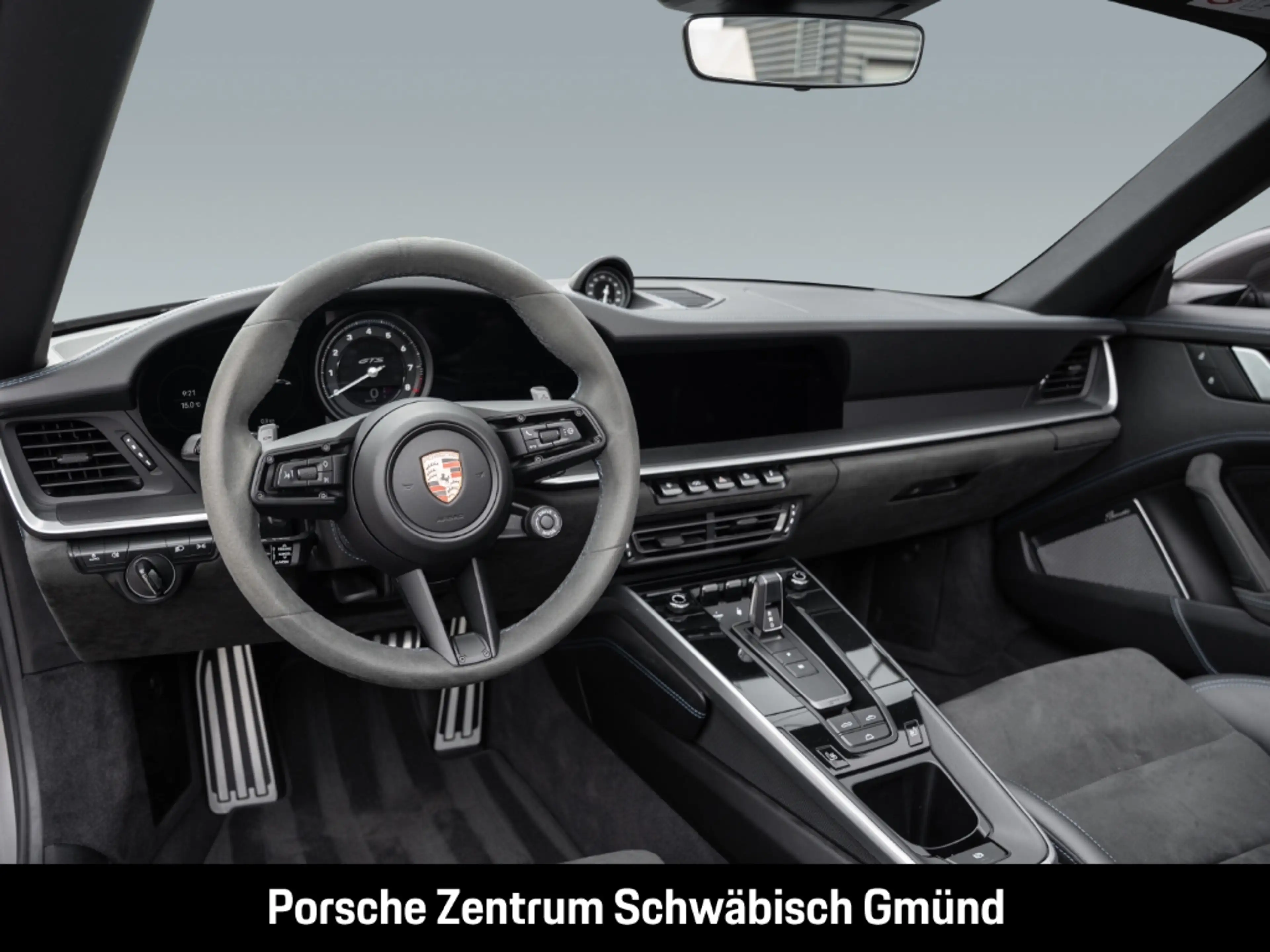 Porsche 992 911 Carrera GTS Cabrio Burmester InnoDrive — photo 5