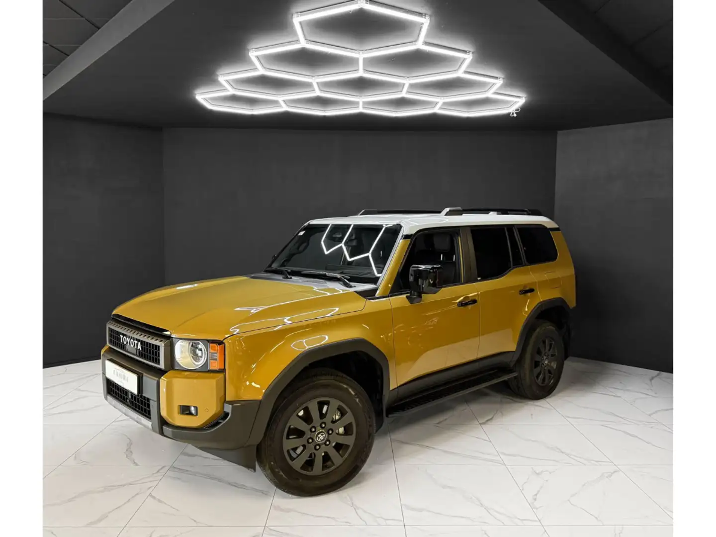 Toyota Land Cruiser First Edition Bronze - 1