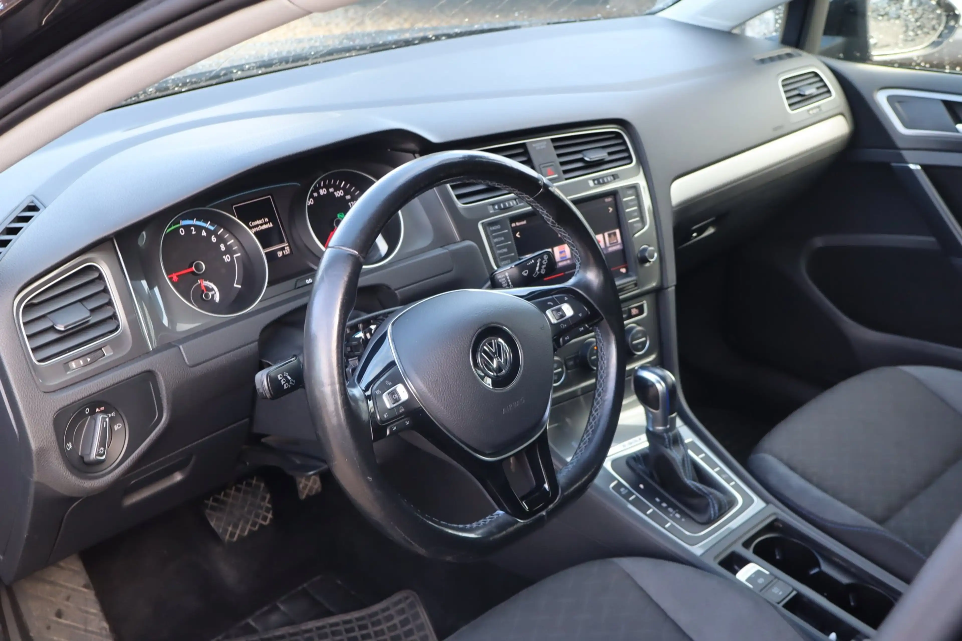 Volkswagen e-Golf E-Golf CAMERA APP CONNECT — photo 14