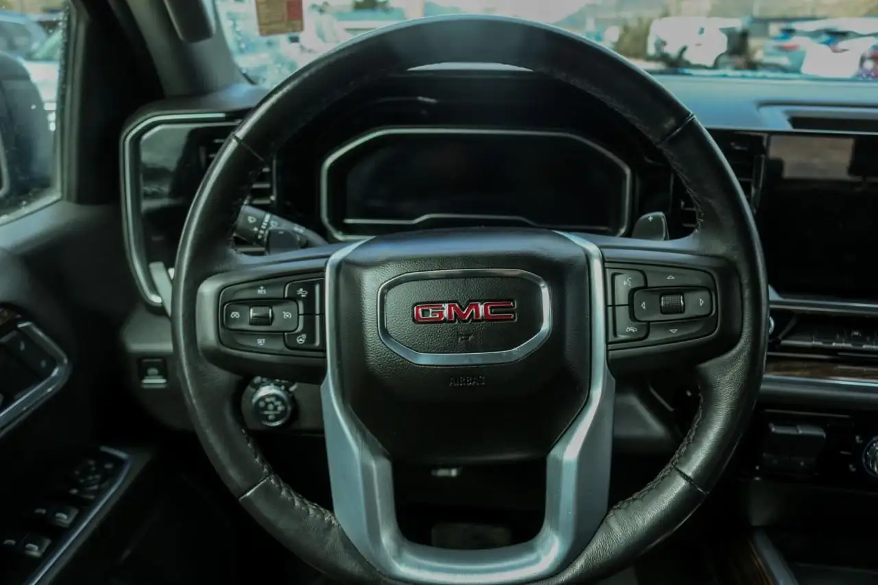 GMC Sierra 1500 снимка GMC Sierra 1500