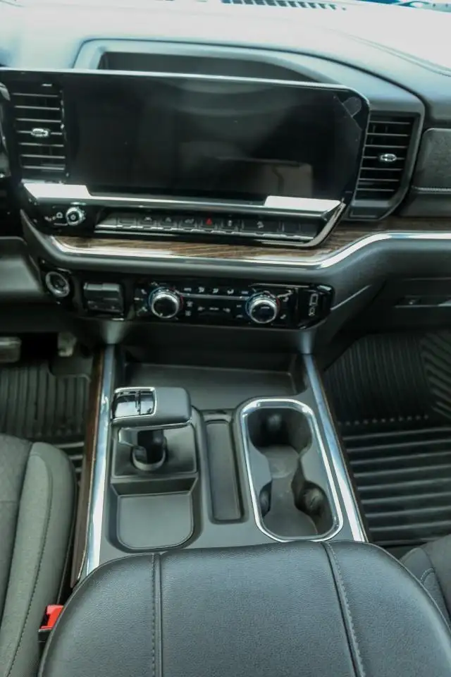 GMC Sierra 1500 снимка GMC Sierra 1500