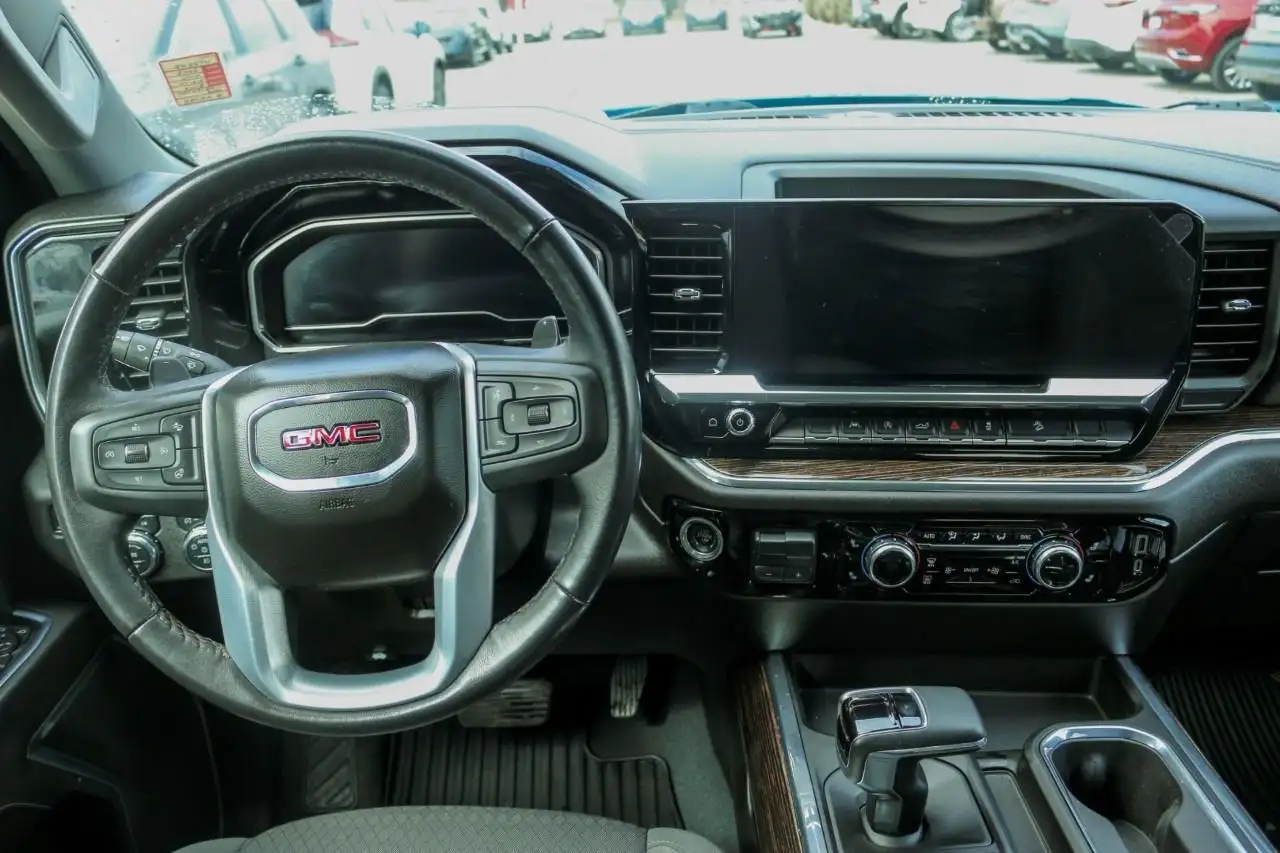 GMC Sierra 1500 снимка GMC Sierra 1500