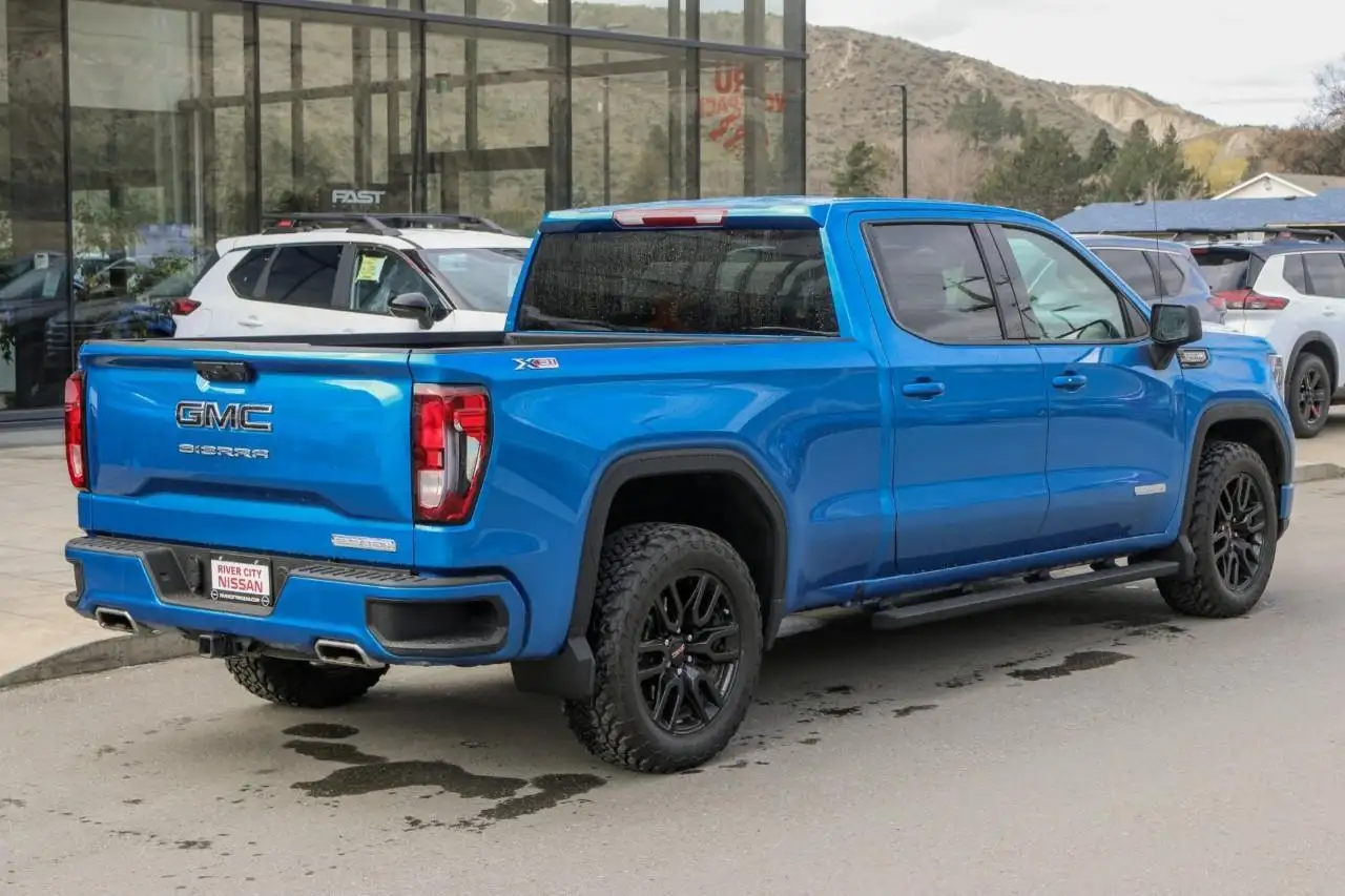 GMC Sierra 1500 снимка GMC Sierra 1500