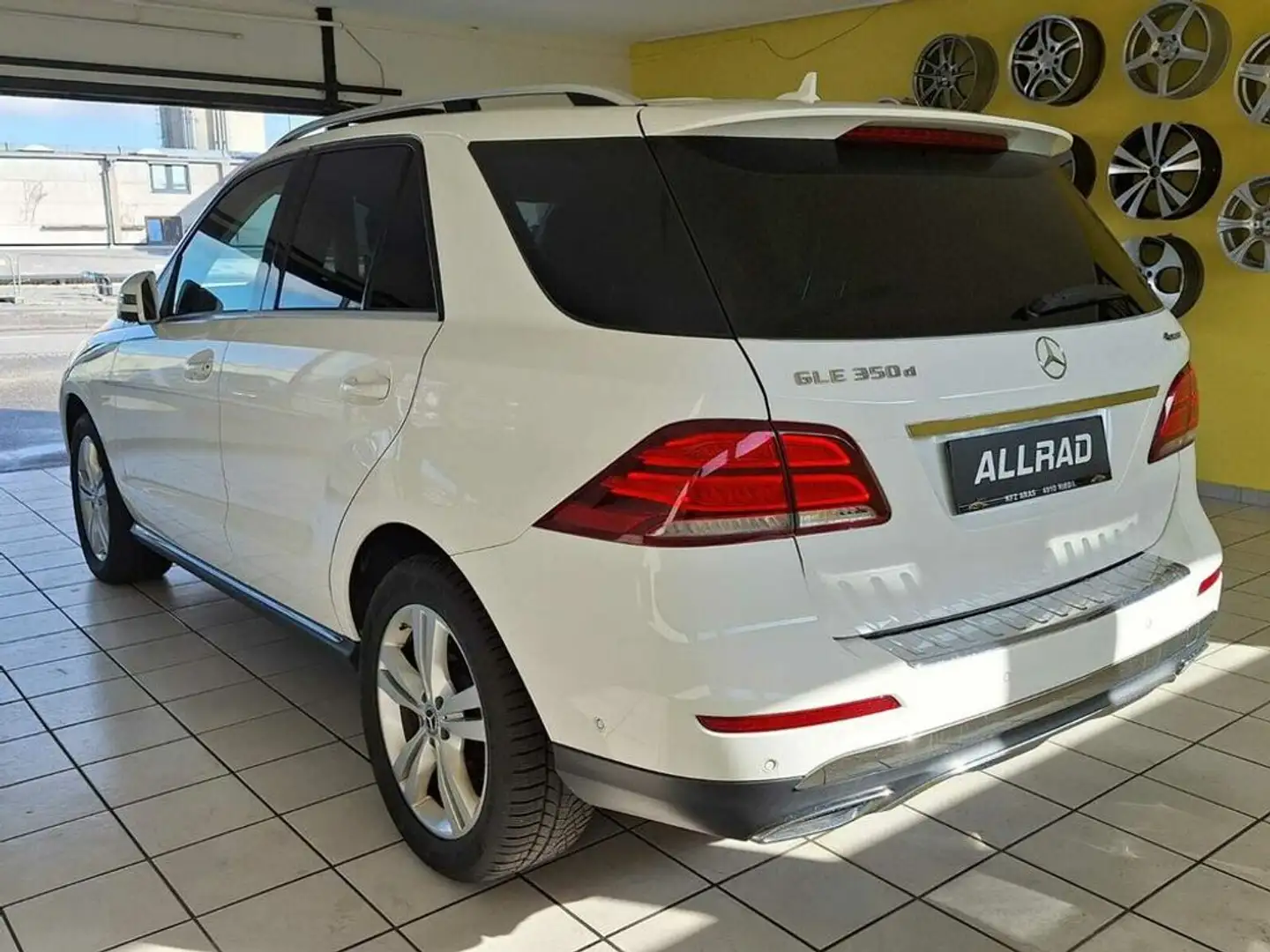 Mercedes-Benz GLE 350 d 4Matic, 360° KAMERA, AHK ELEK., LED Weiß - 2