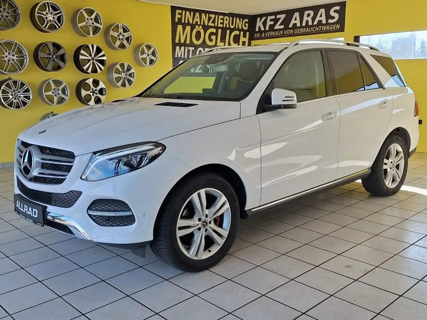 Mercedes-Benz GLE 350 d 4Matic, 360° KAMERA, AHK ELEK., LED Weiß - 1