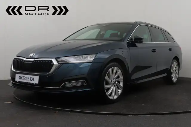 Skoda Octavia COMBI 1.4 TSI PLUG IN HYBRDI -  CARPLAY - ANDRO...