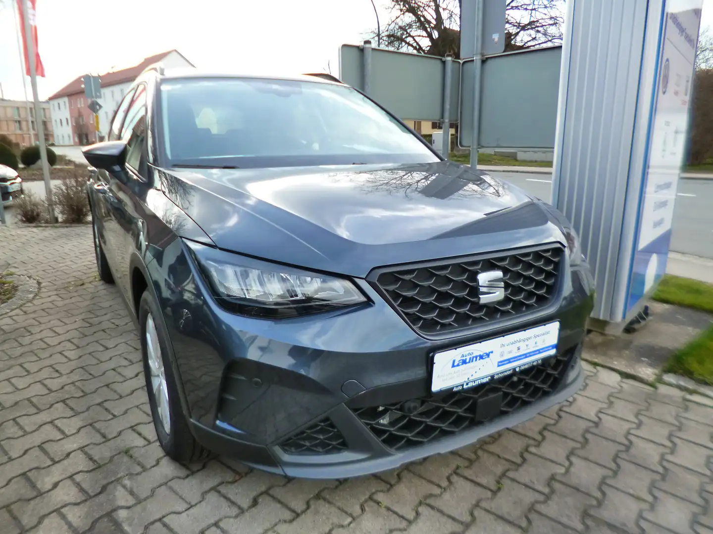 SEAT Arona Style Edition AHK LED KAMERA SHZ PDC Grau - 2