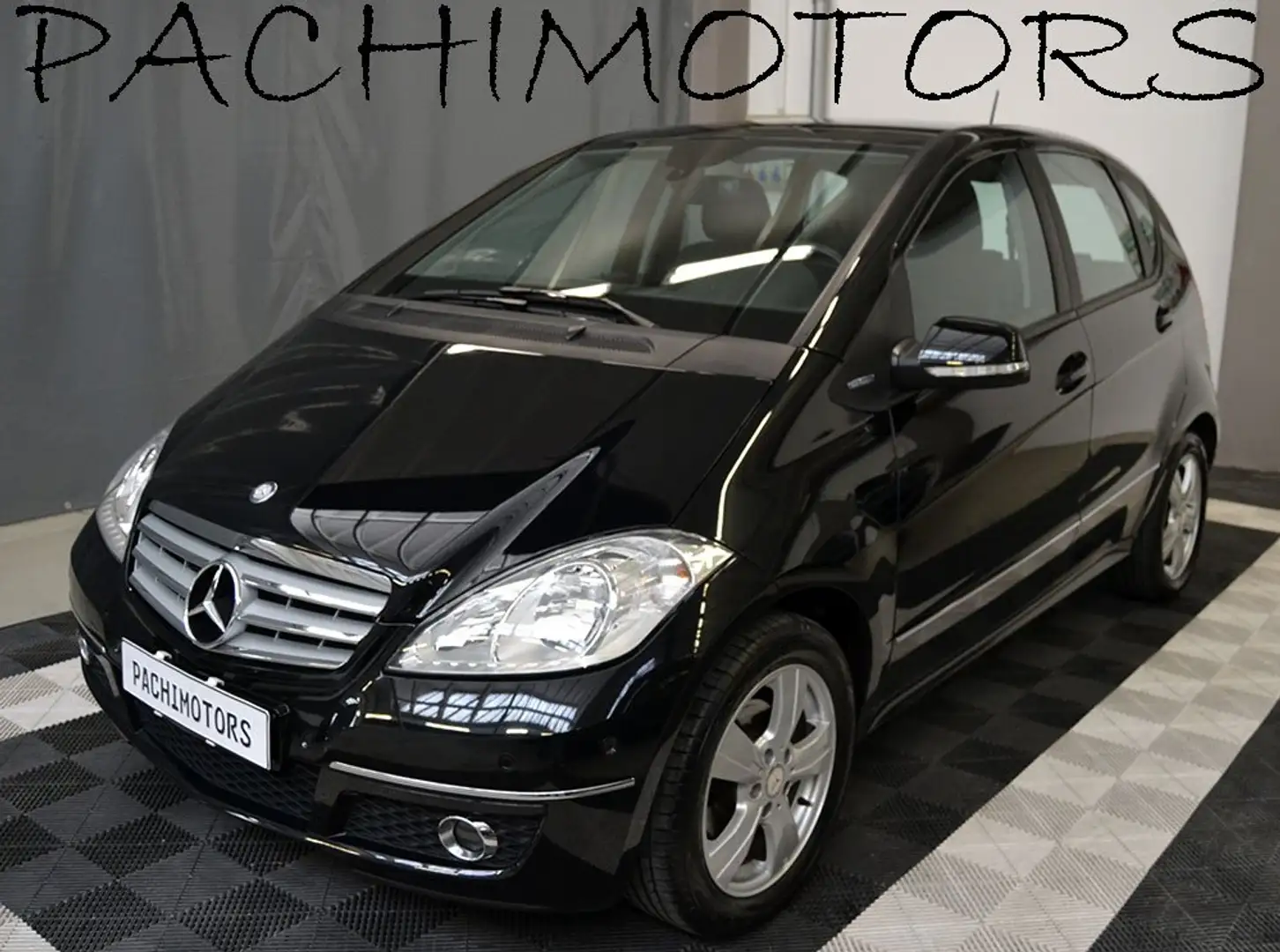 Mercedes-Benz A 160 BlueEFFICIENCY Avantgarde Service M.B. Noir - 1