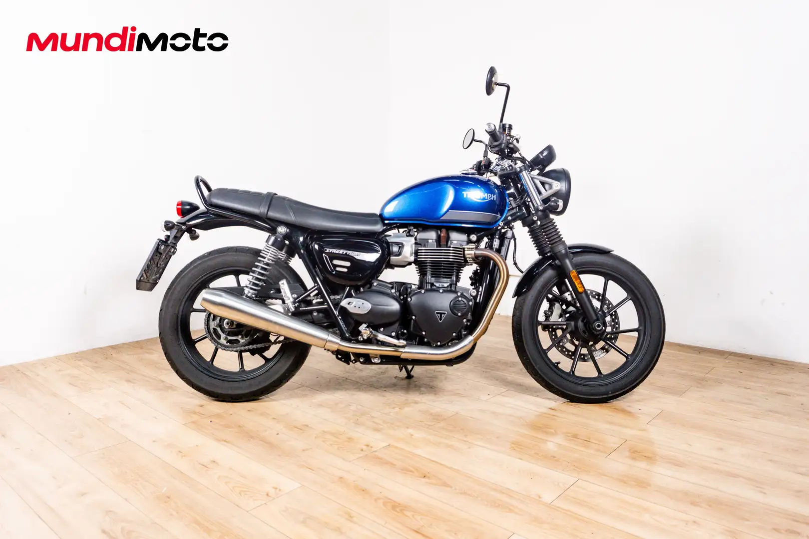 Triumph Street Twin - 1
