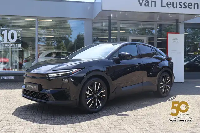 Toyota C-HR+