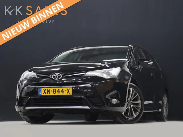 Toyota Avensis Touring Sports 1.8 VVT-i SkyView Edition [STOELVER