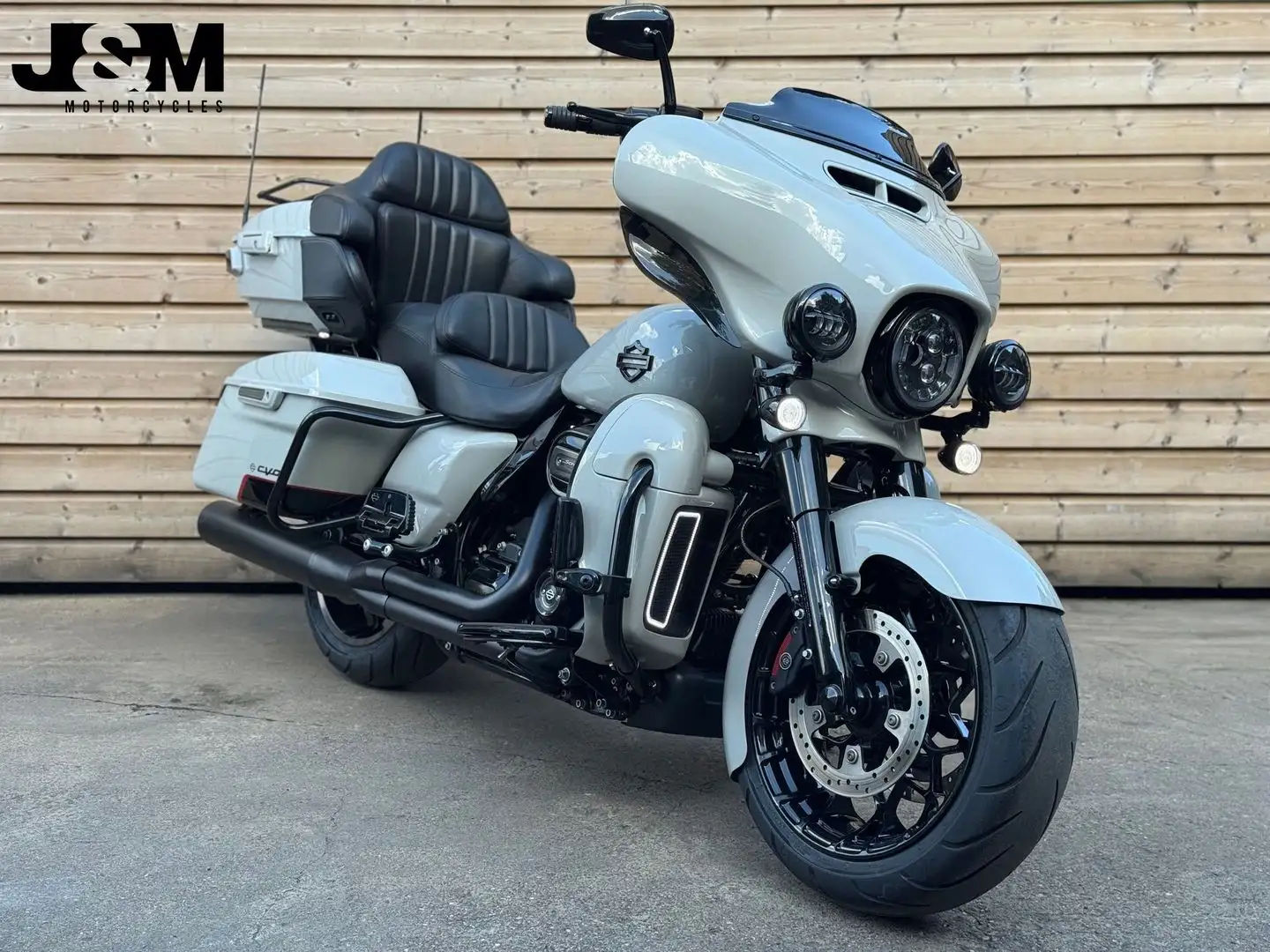 Harley-Davidson Electra Glide ULTRA GLIDE LIMITED CVO FLHTKSE Grijs - 2