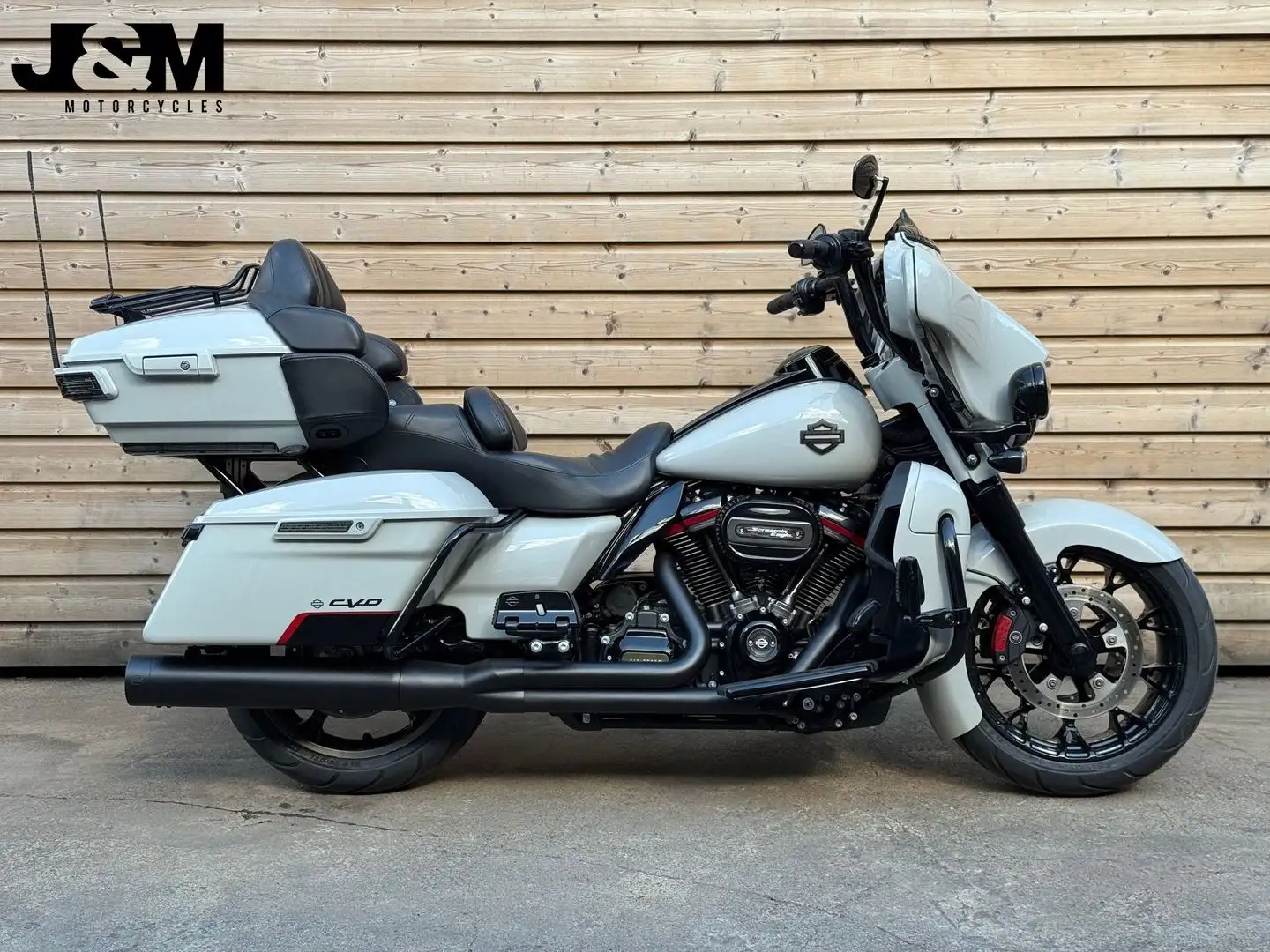 Harley-Davidson Electra Glide ULTRA GLIDE LIMITED CVO FLHTKSE Grijs - 1