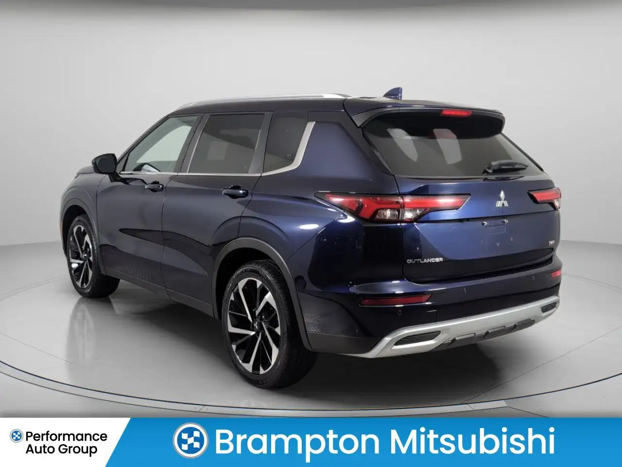 Mitsubishi Outlander снимка Mitsubishi Outlander
