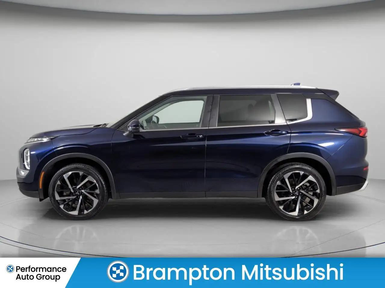Mitsubishi Outlander снимка Mitsubishi Outlander