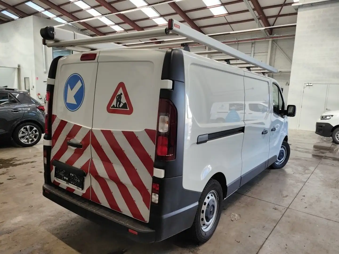 Renault Trafic 2.0 dCi 2.9T L2H1 Grand Confort Blanc - 2