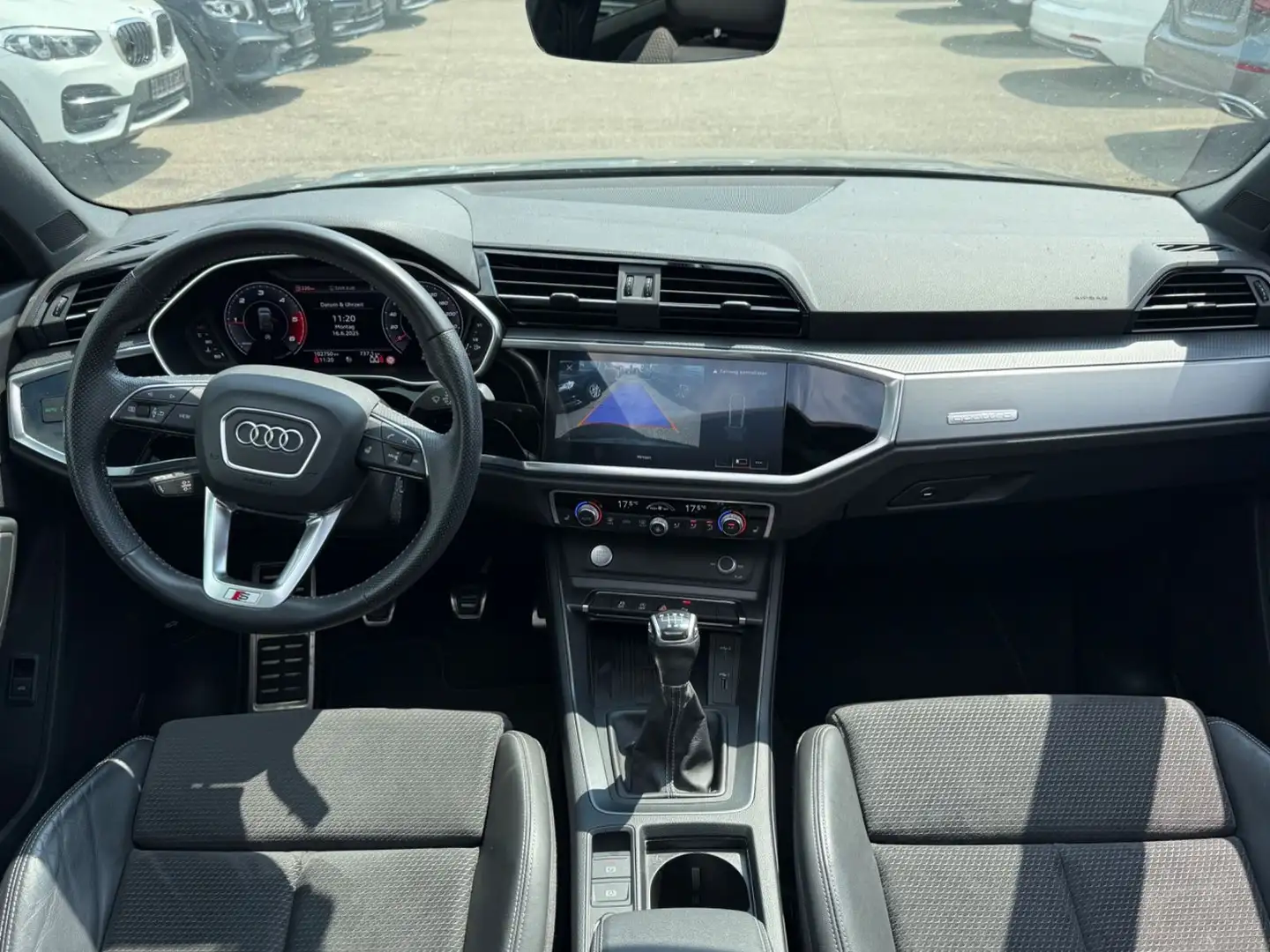 Audi Q3 35 TDI quattro S line *Matrix+LED+Keyless-Go+ Grau - 2