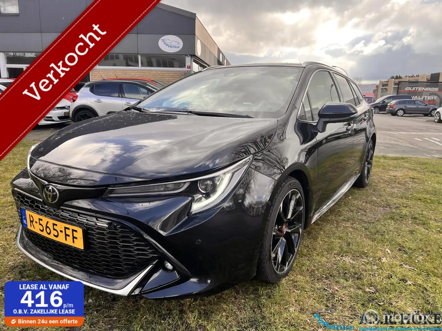 Toyota Corolla Touring Sports 2.0 Hybrid GR-Sport Plus Zwart - 1