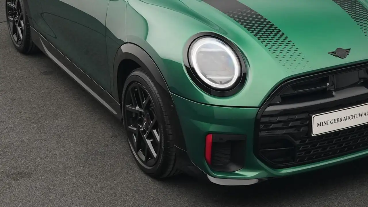 MINI John Cooper Works John Cooper Works Trim 18