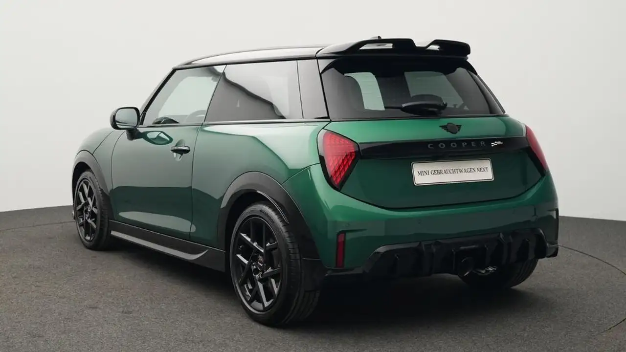 MINI John Cooper Works John Cooper Works Trim 4