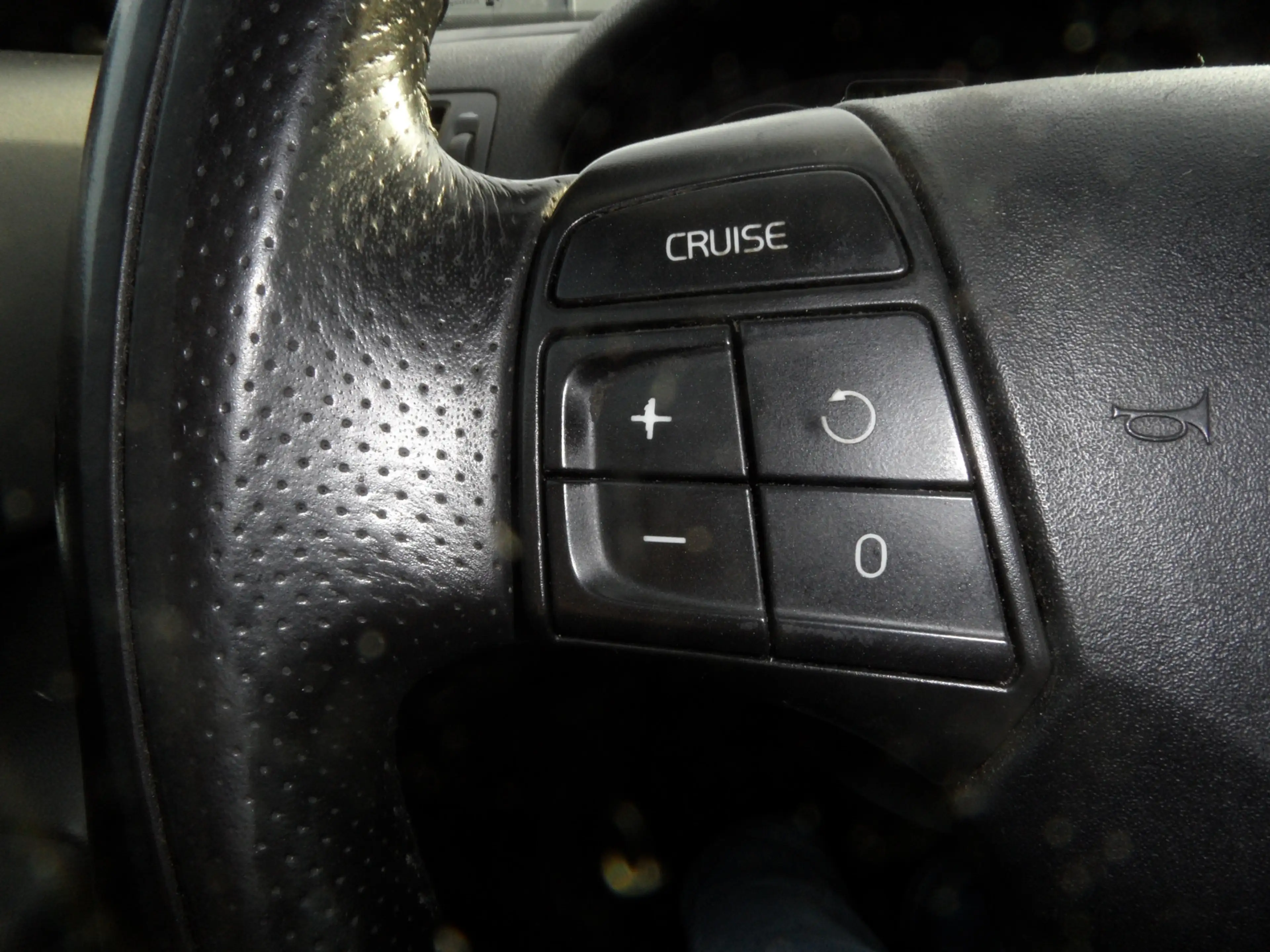 Volvo C30 2.0 R-Edition — photo 6