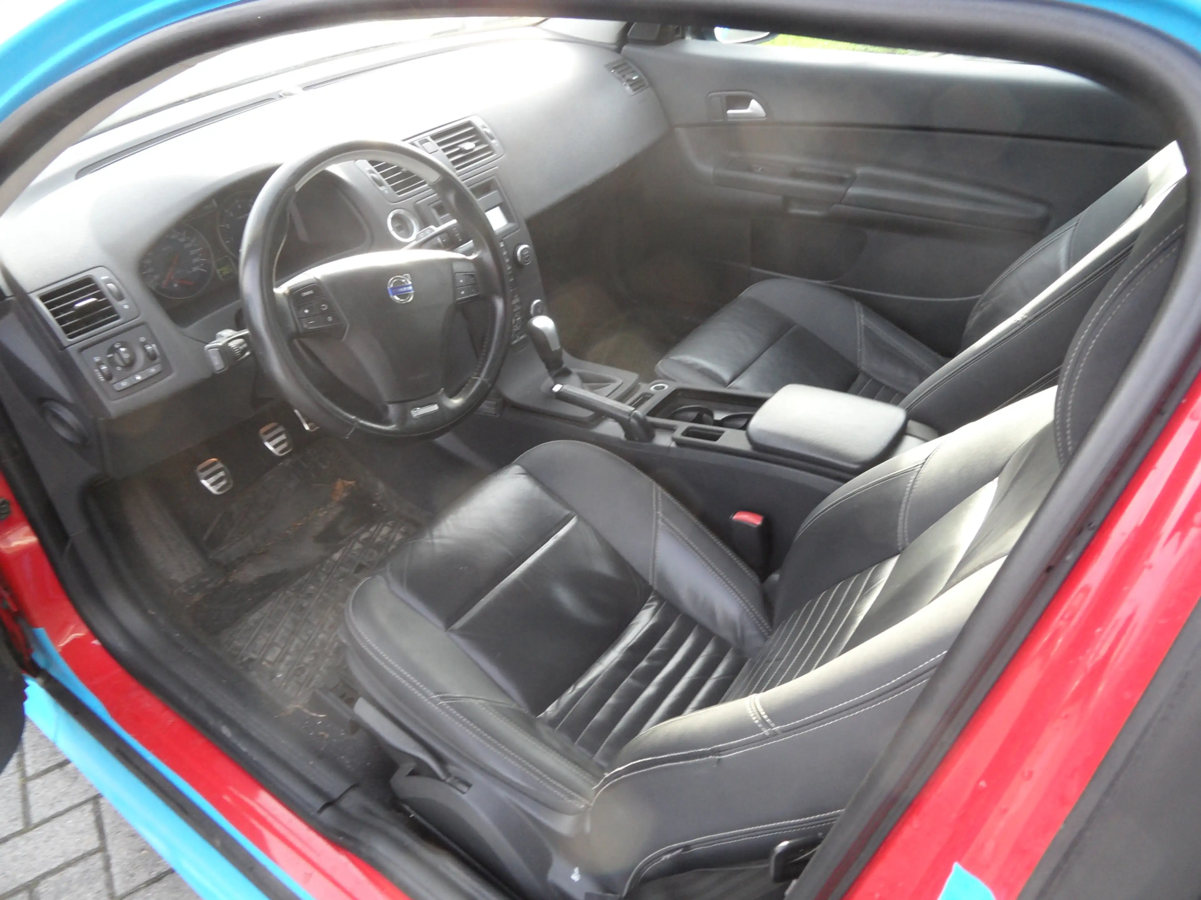 Volvo C30 2.0 R-Edition — photo 3