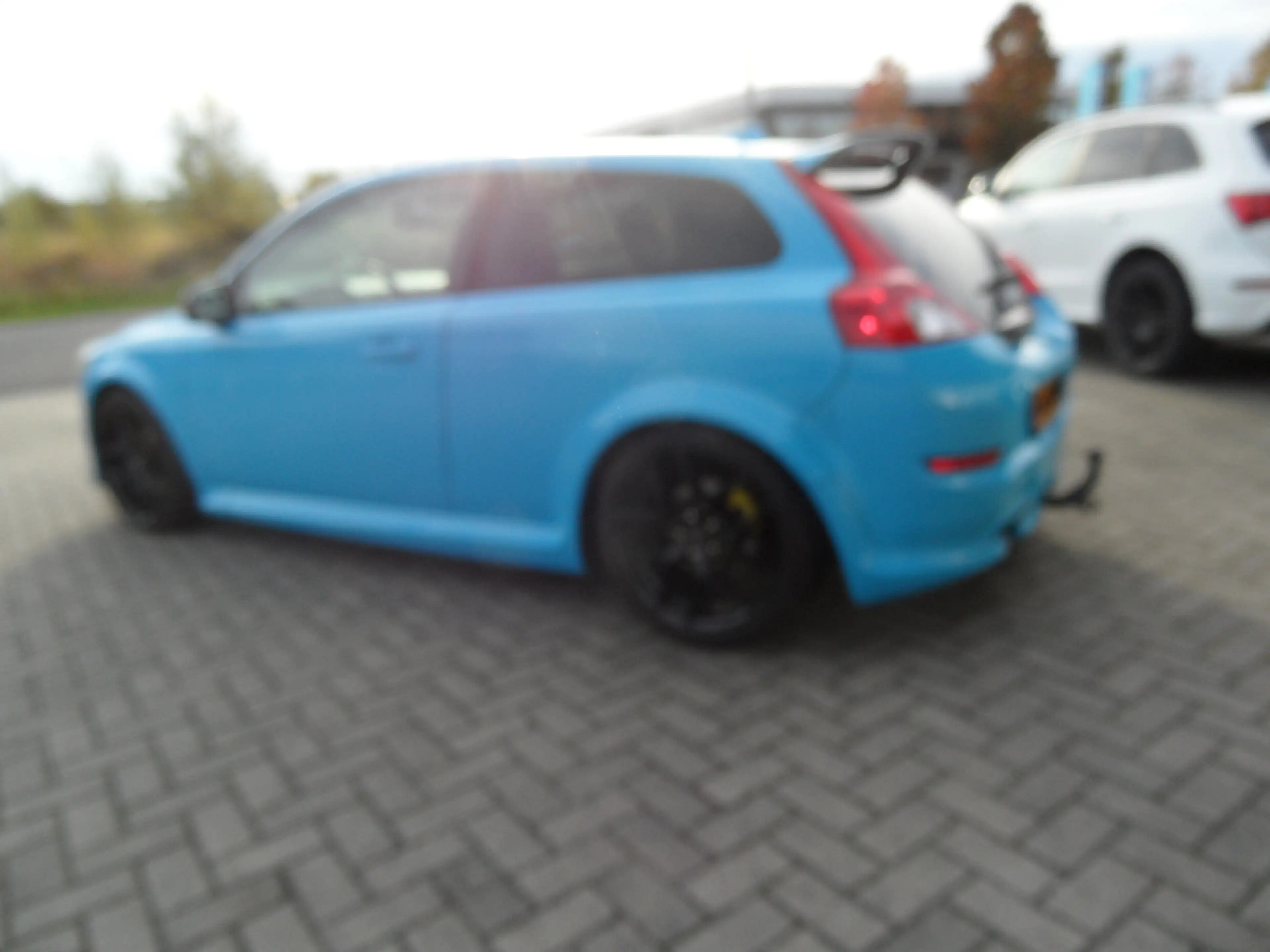 Volvo C30 2.0 R-Edition — photo 11