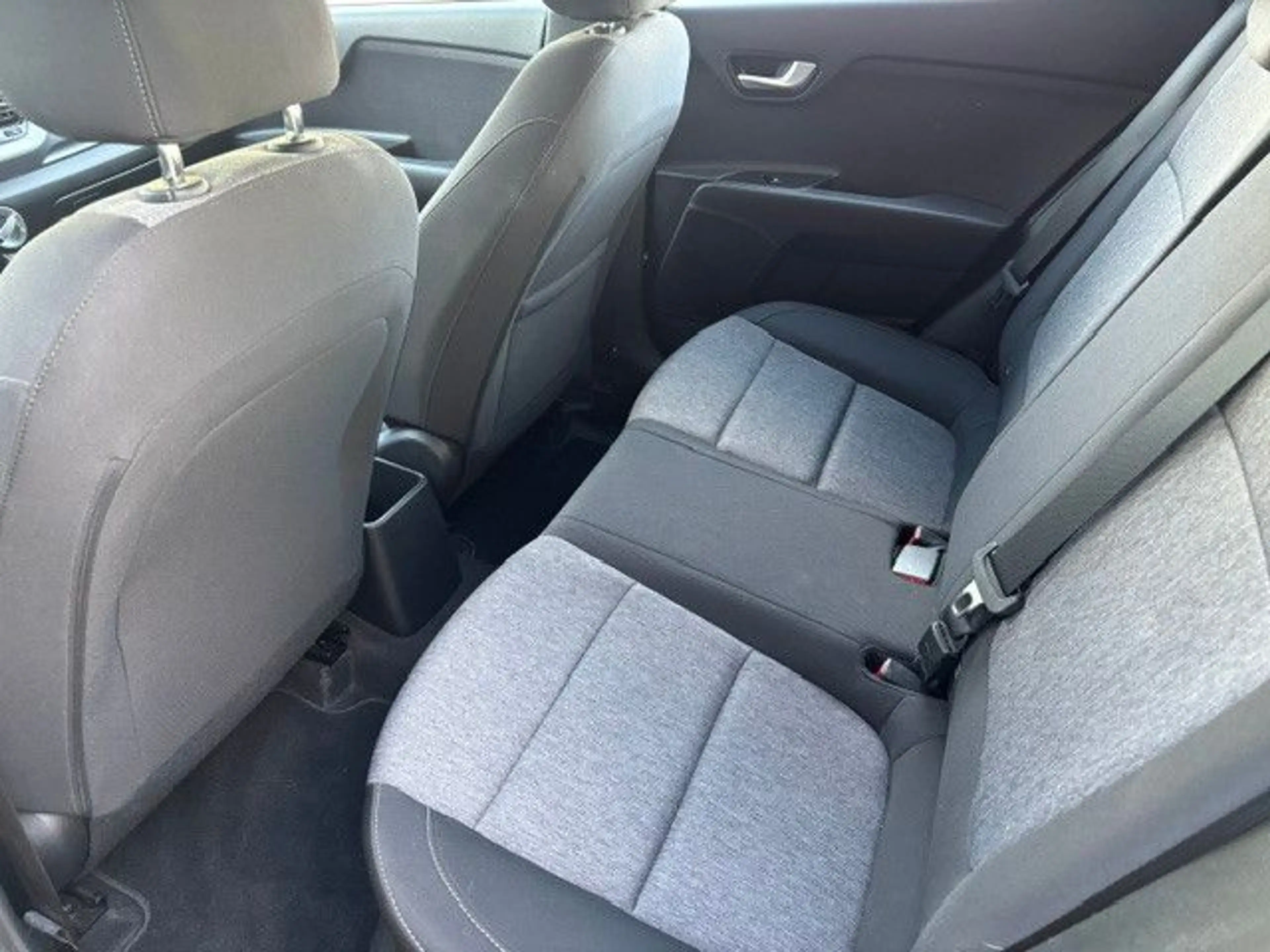 Kia Stonic Edition 7 AppleCar/Lenkradheiz./Tempomat — photo 10