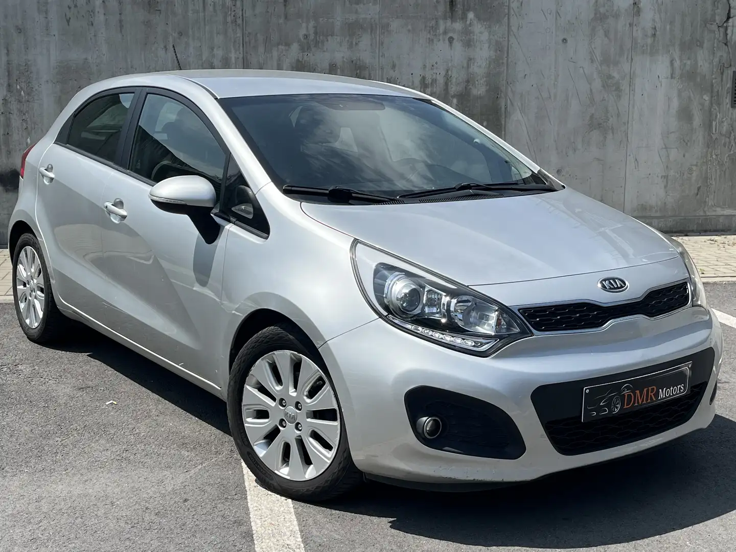 Kia Rio 1.1 CRDi Euro5/Faible km/Jantes alliages Stříbrná - 2