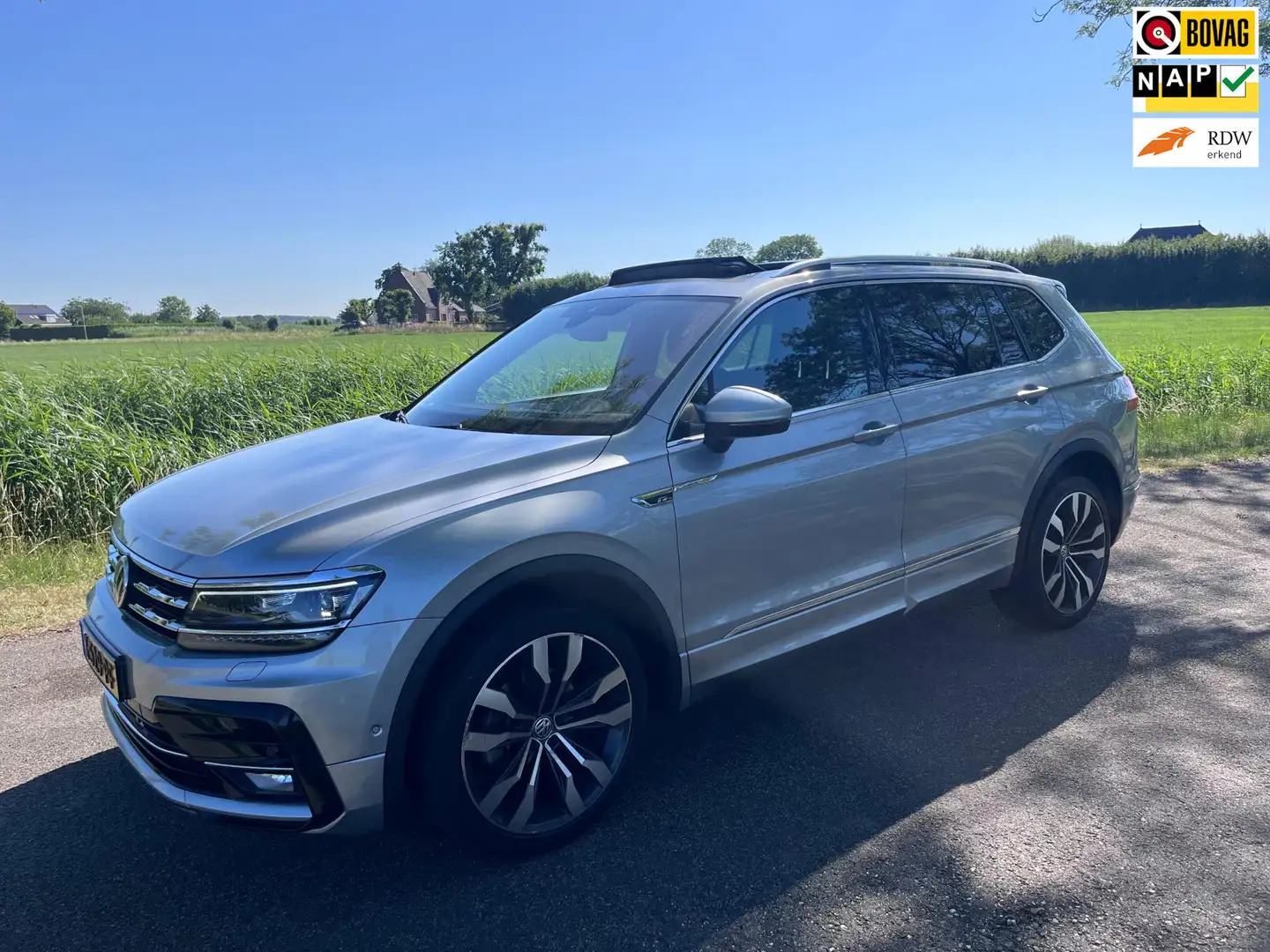 Volkswagen Tiguan Allspace 1.5 TSI Highline R 7p. Pano , 1e eig , trekhaak Grijs - 1