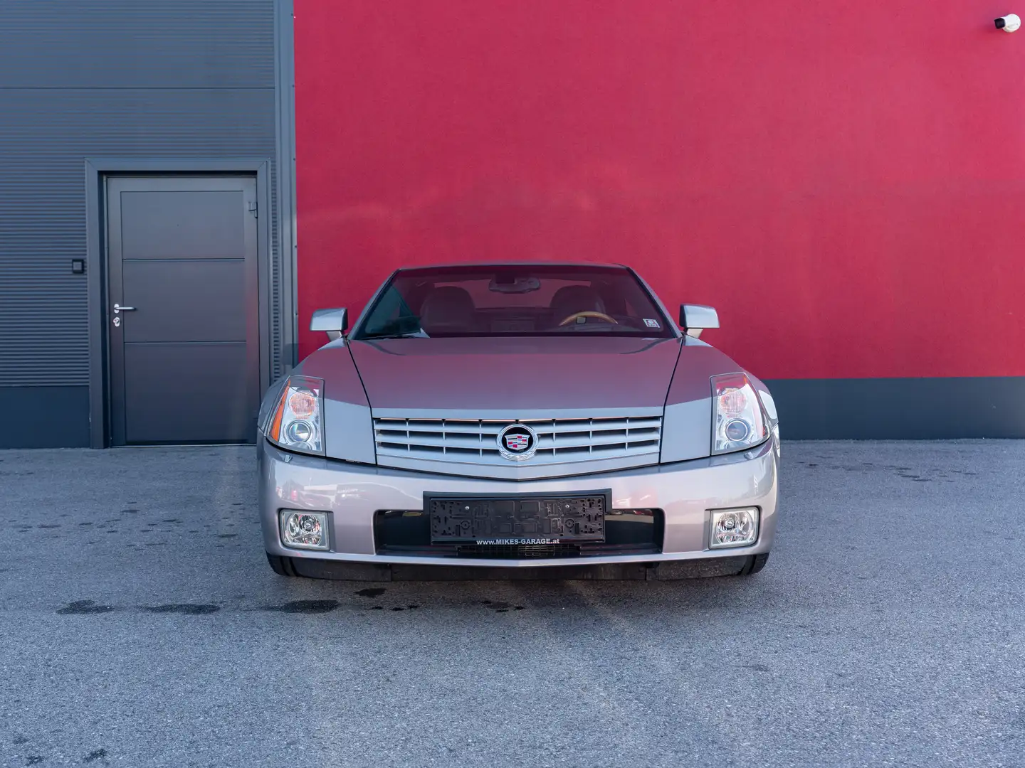 Cadillac XLR XLR 4,6 V8 |1.BESITZ|SAMMLERZUSTAND|COLLECTORS CAR Grau - 2