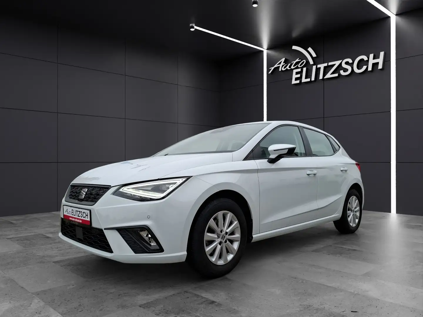 SEAT Ibiza TSI Style DSG LED Navi AID ACC RFK SH Weiß - 2