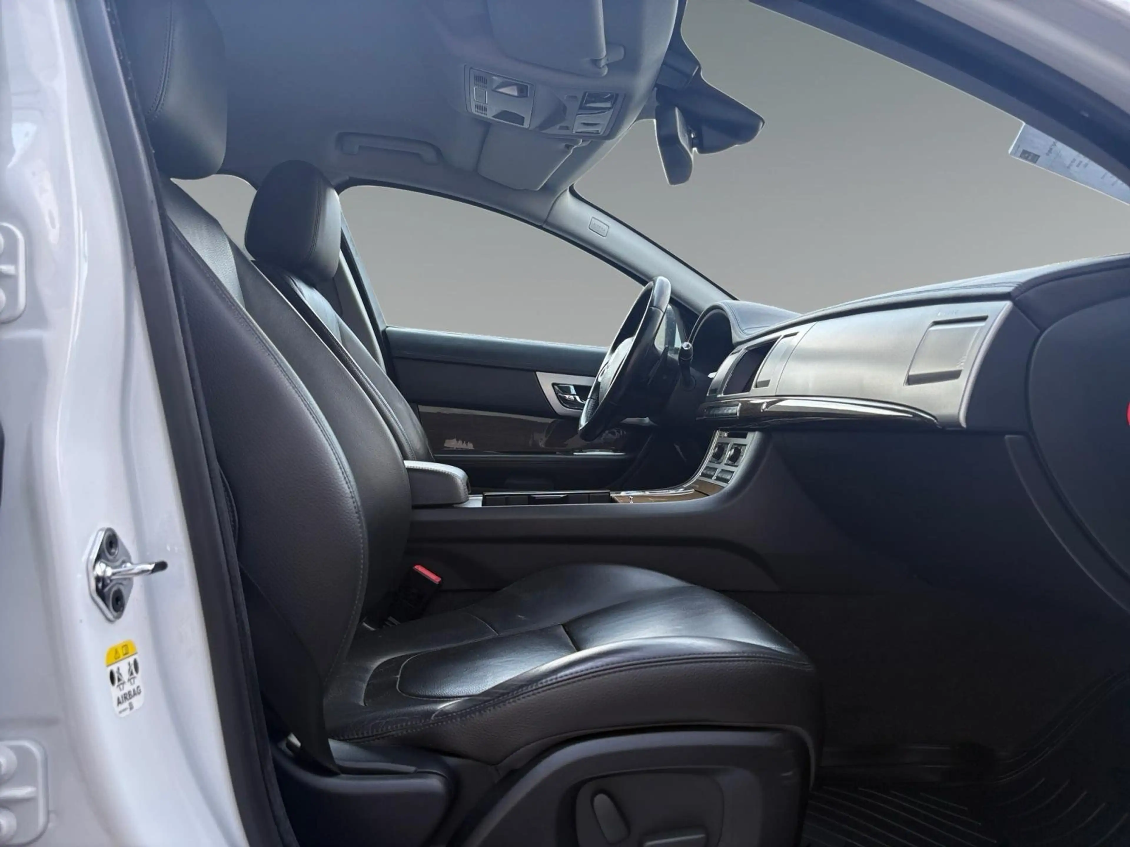 Jaguar XF 2.2 Diesel Automatik* Leder* Navi* Tempomat* RFK* — photo 15