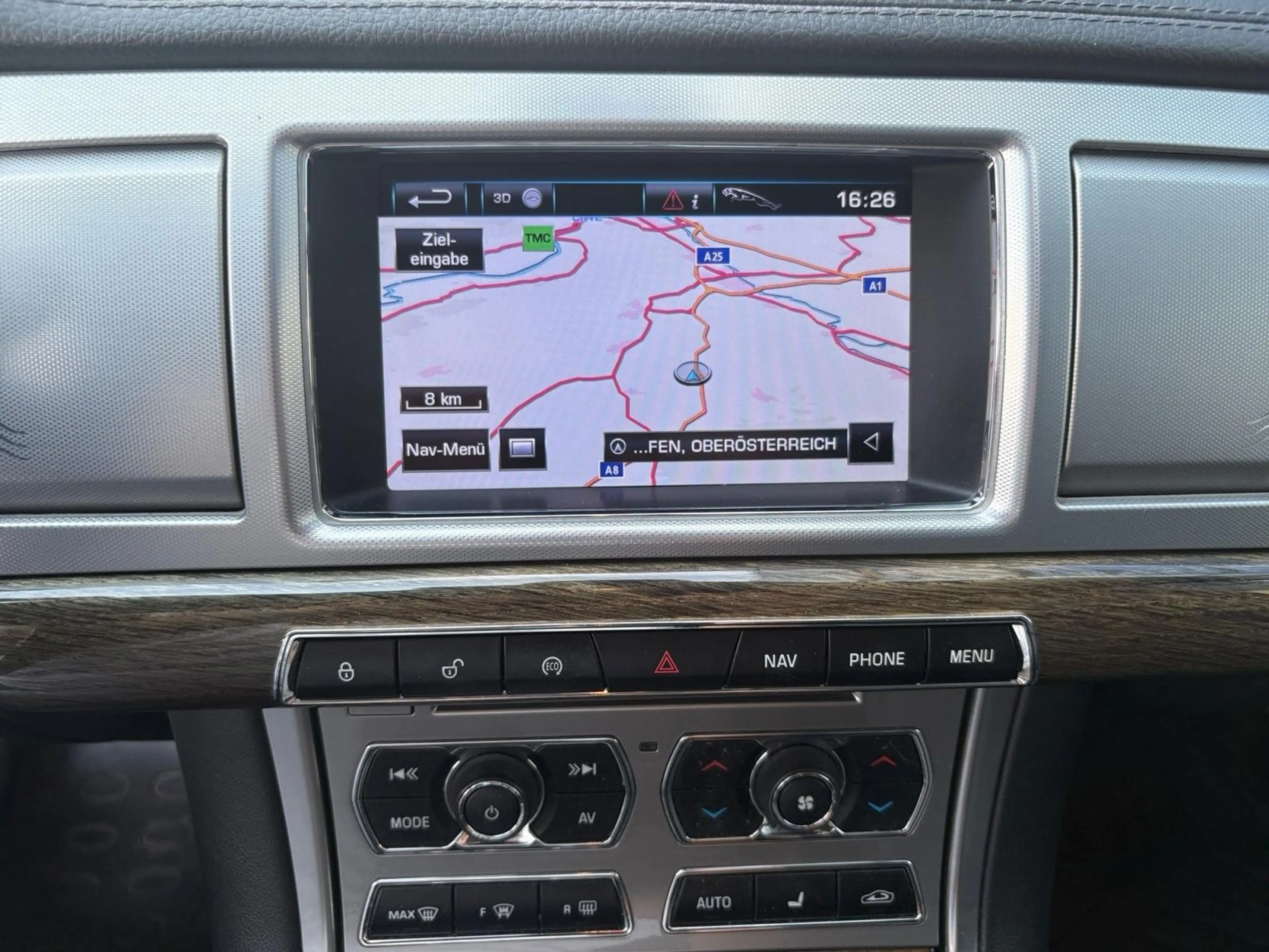 Jaguar XF 2.2 Diesel Automatik* Leder* Navi* Tempomat* RFK* — photo 13
