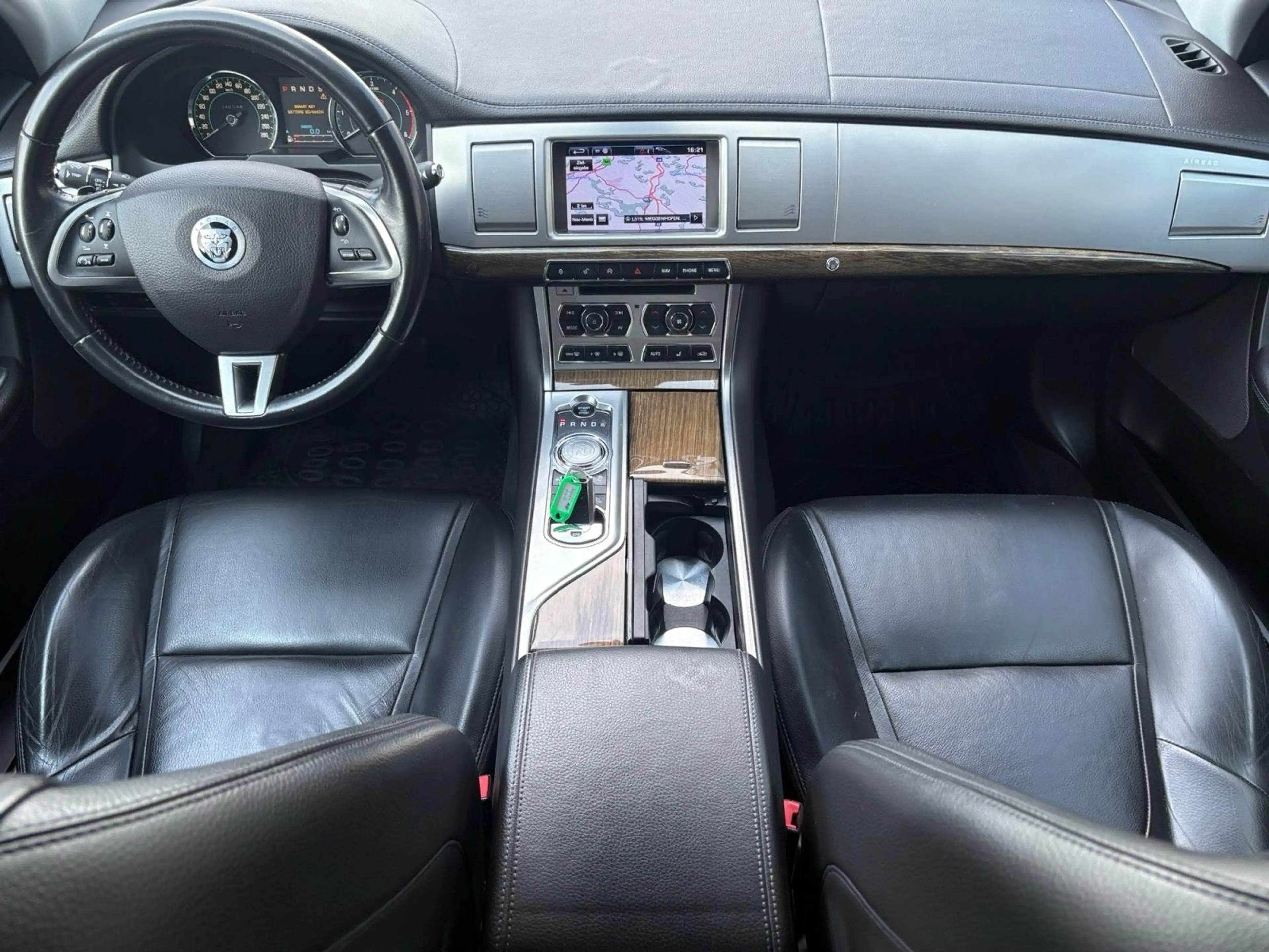 Jaguar XF 2.2 Diesel Automatik* Leder* Navi* Tempomat* RFK* — photo 10