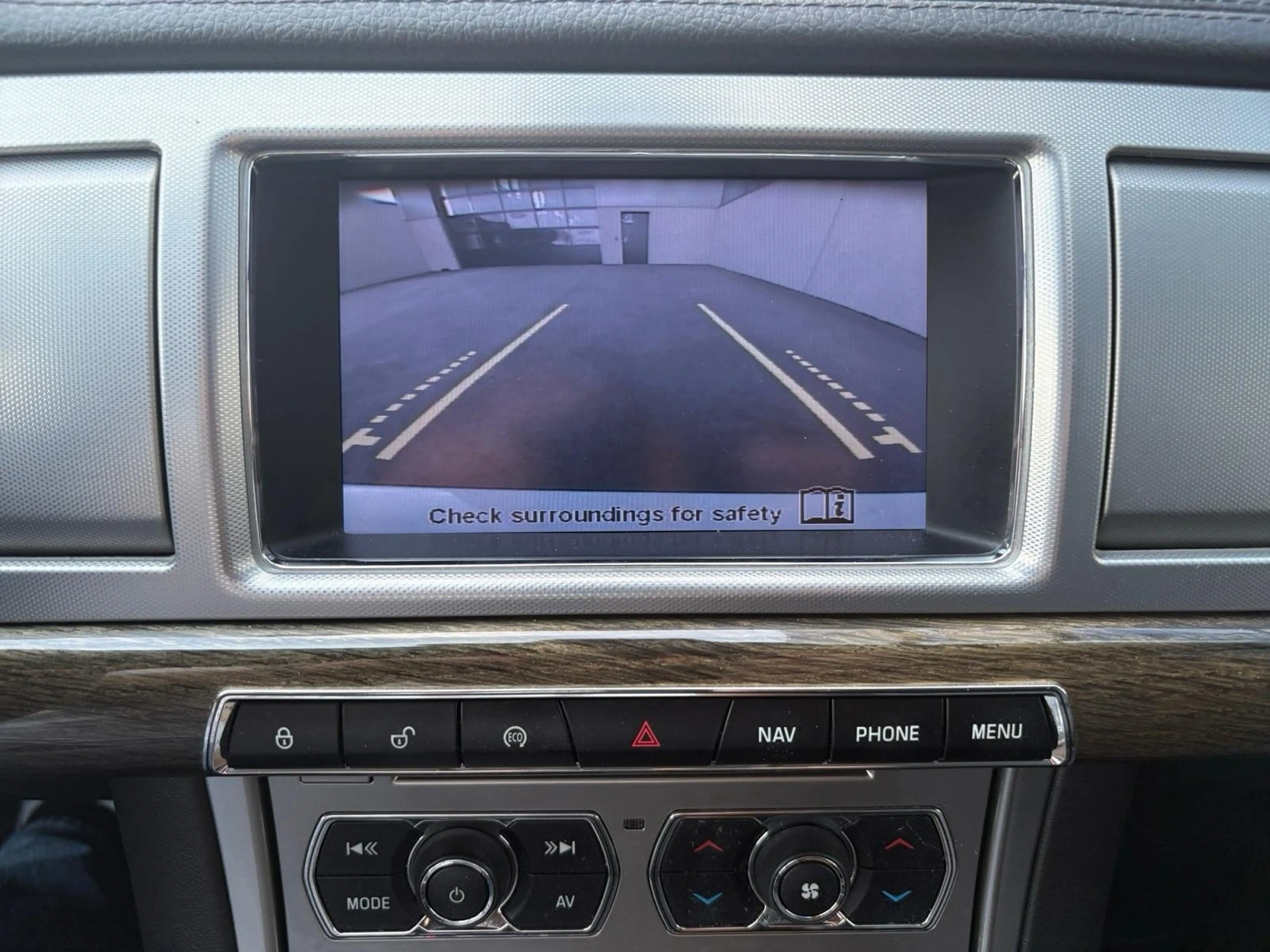 Jaguar XF 2.2 Diesel Automatik* Leder* Navi* Tempomat* RFK* — photo 14